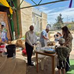אפיית מצות בבית ספר וילקומיץ ראש פנה
